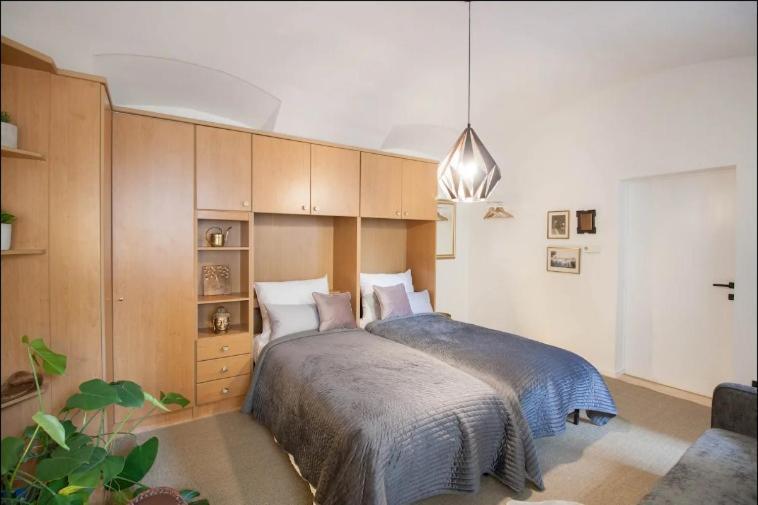 Suesses Apartment Naehe Volkstheater เวียนนา ภายนอก รูปภาพ